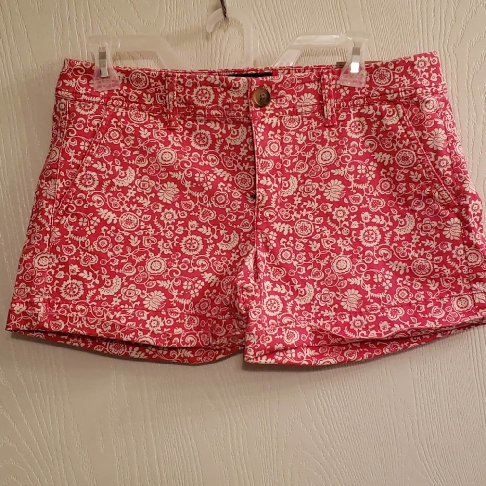 NWT American Eagle Midi Shorts size 8